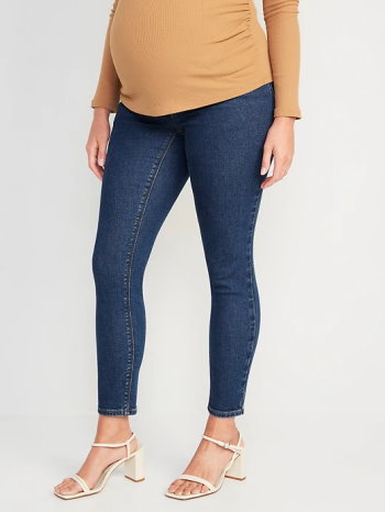 https://www.tall-women-resource.com/images/old-navy-tall-maternity-rockstar-skinny-jeans.jpg